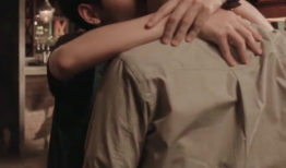 亲吻小视频,揭秘亲吻小视频的魅力与情感传递